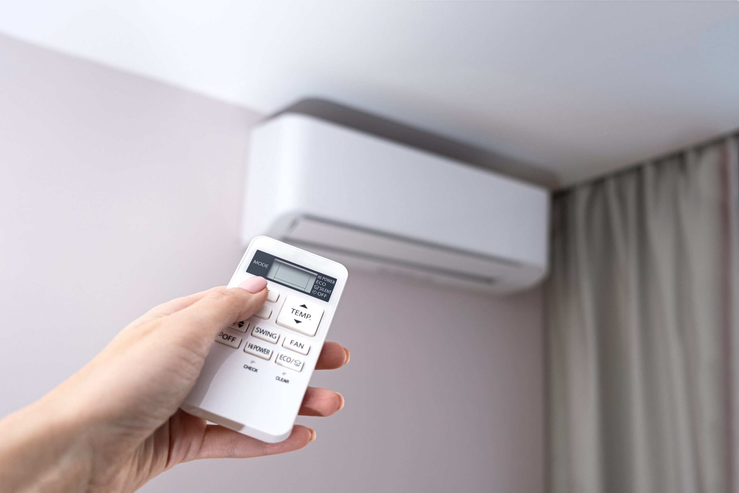 air conditioning, temperature control with remote control, cooling.
